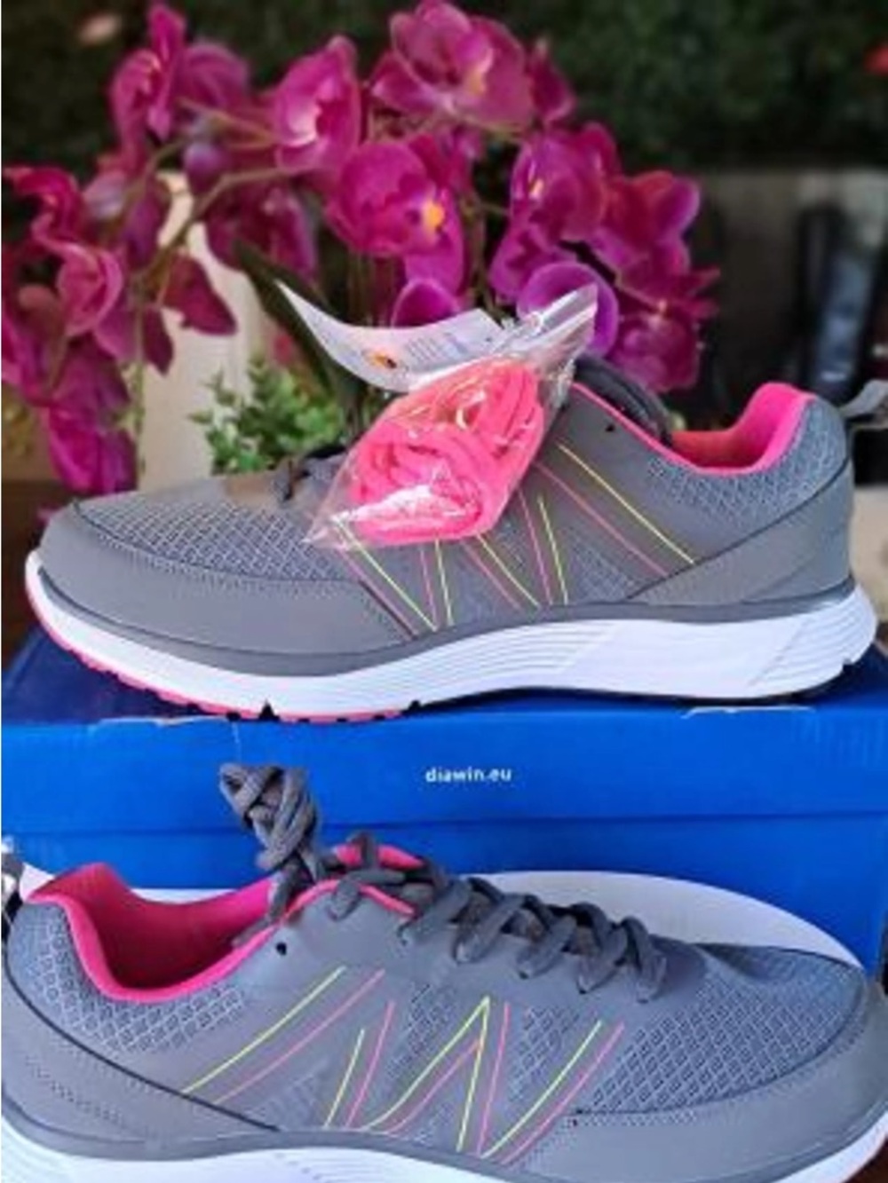 Women’s Diawin Gray and Pink Athletic Sneakers - Lightweight Comfort